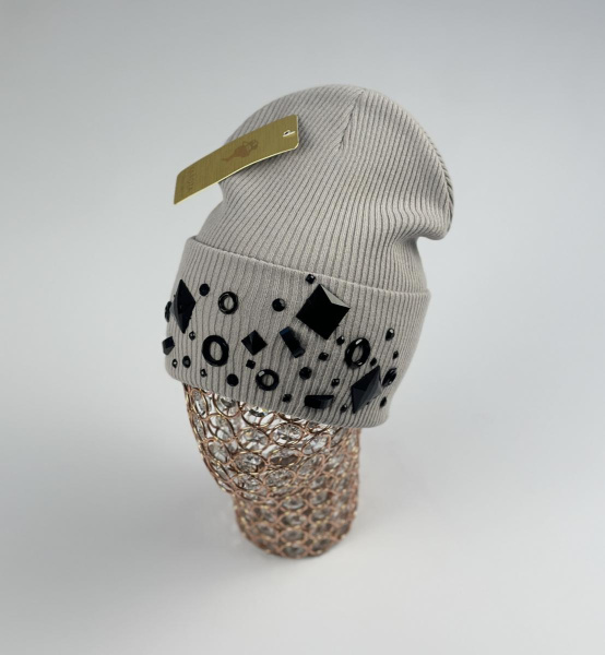 Шапка Кароза Киев от. черный квадрат (блед.лиловый)